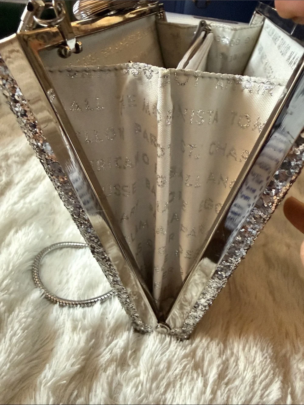 KATE SPADE Emanuelle Evening Belles PXRU4812 Silver Glitter Bow Crossbody Clutch